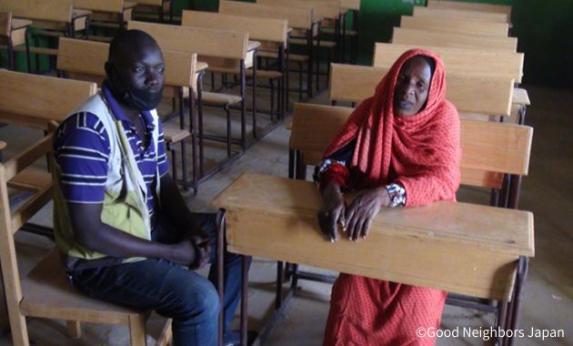 CHWスタッフと女性