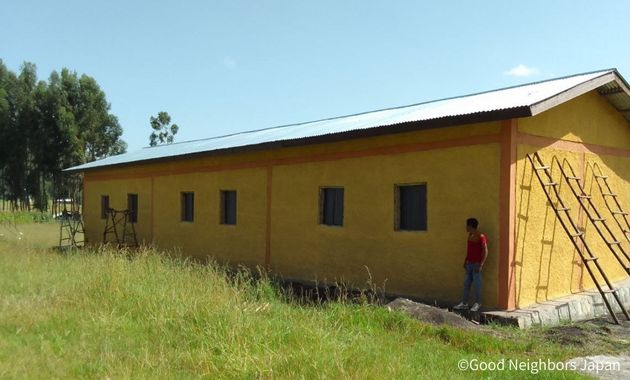 修繕した学校の建物