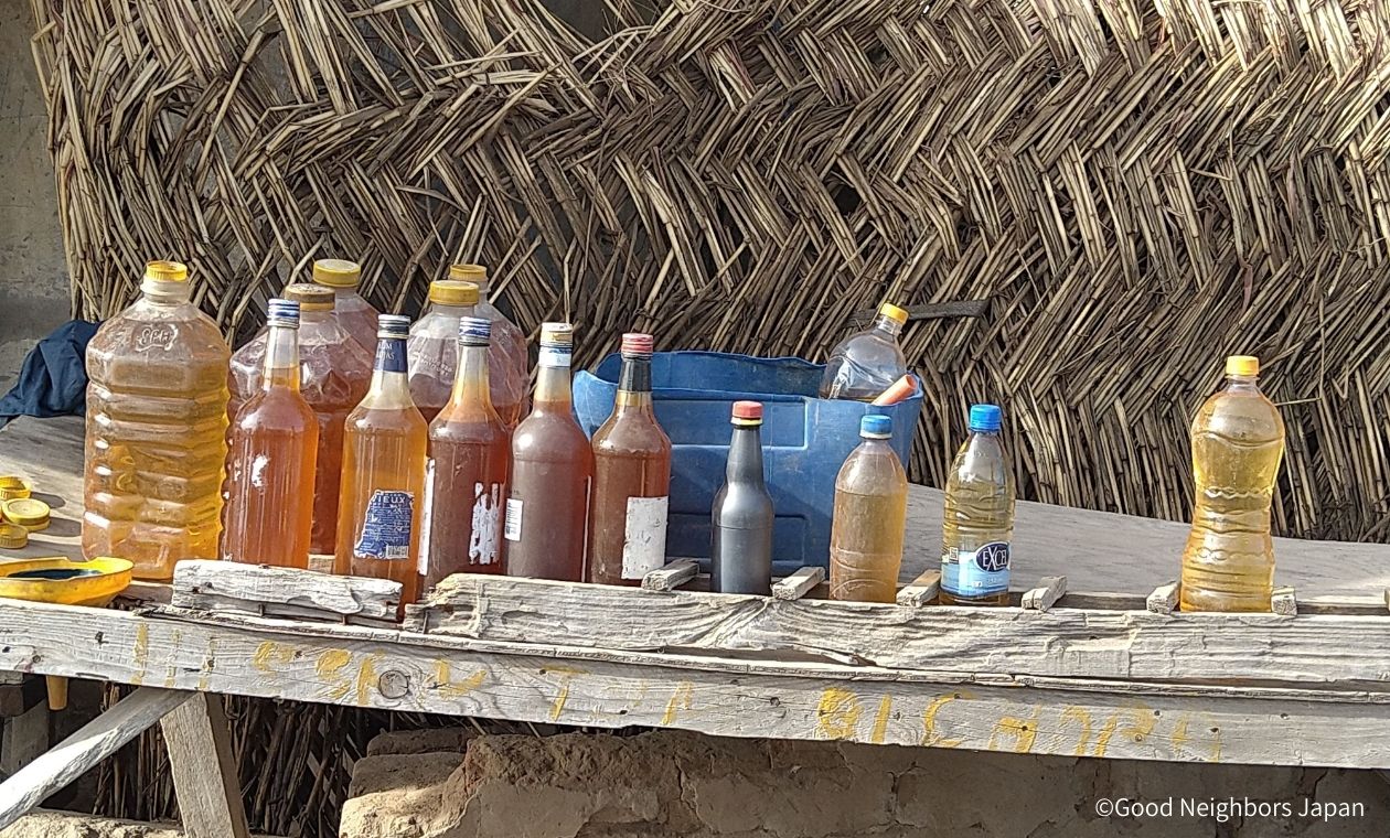 ペットボトルに入ったガソリン