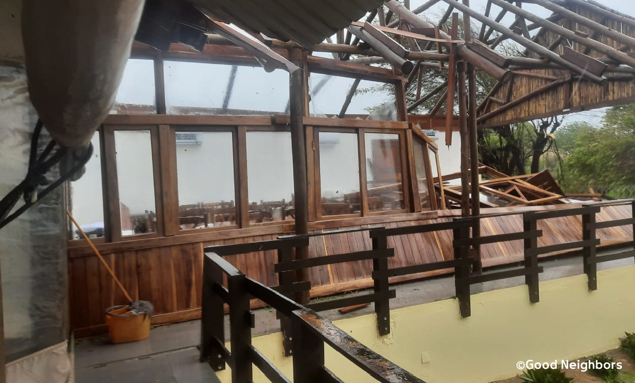 サイクロンで破壊された家