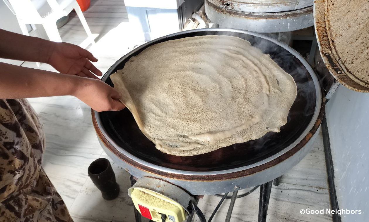 インジェラを焼く専用器具