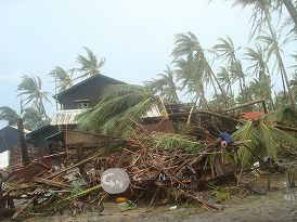 ミャンマー大型サイクロン被災状況:緊急支援